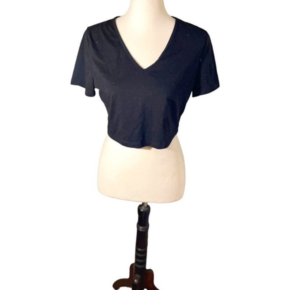 Black cropped tshirt XL